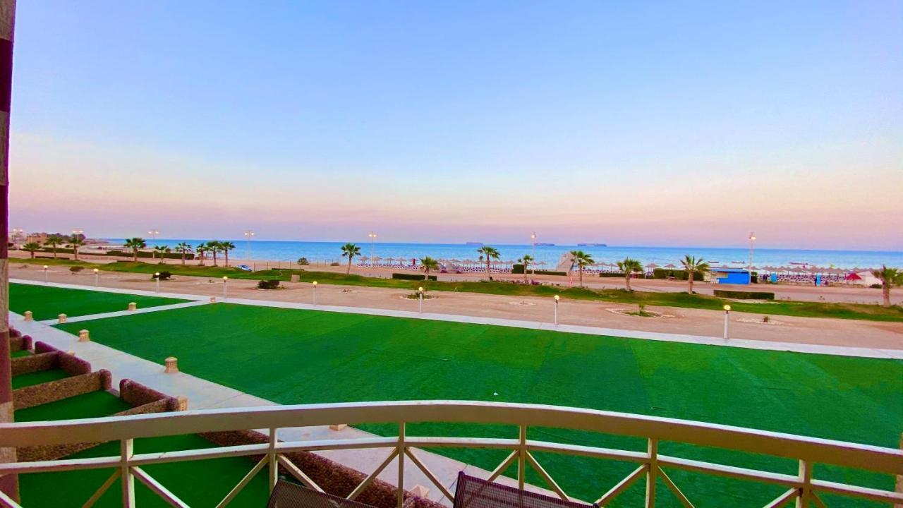 Porto South Beach Royal Sea View Families صف اول بحر مباشر Ain Sukhna Bagian luar foto