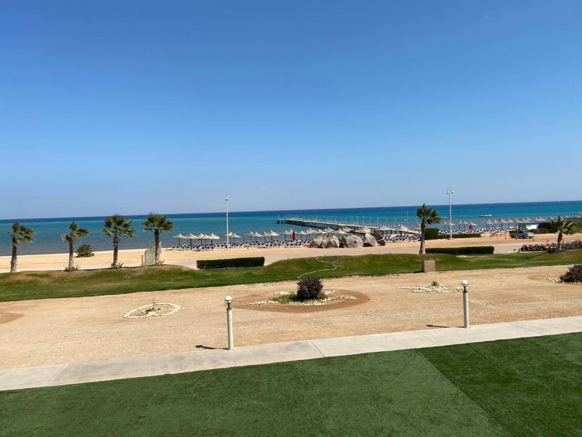Porto South Beach Royal Sea View Families صف اول بحر مباشر Ain Sukhna Bagian luar foto