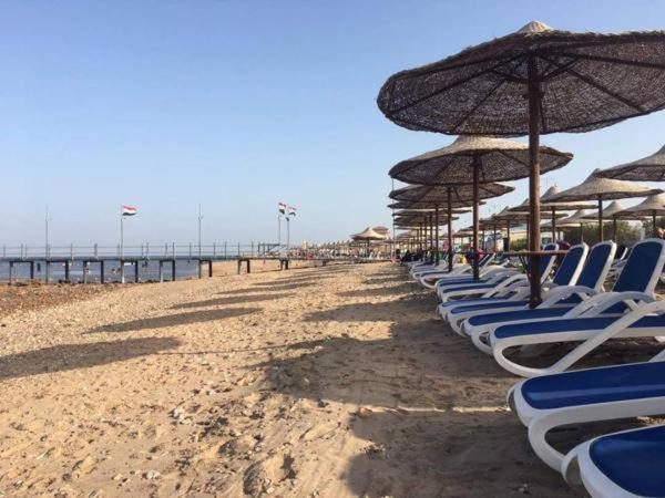 Porto South Beach Royal Sea View Families صف اول بحر مباشر Ain Sukhna Bagian luar foto